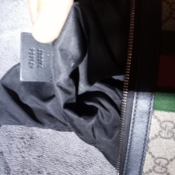 Gucci - Picture 3 of 6